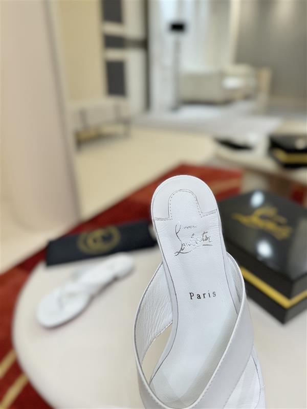 20251127174410255 290